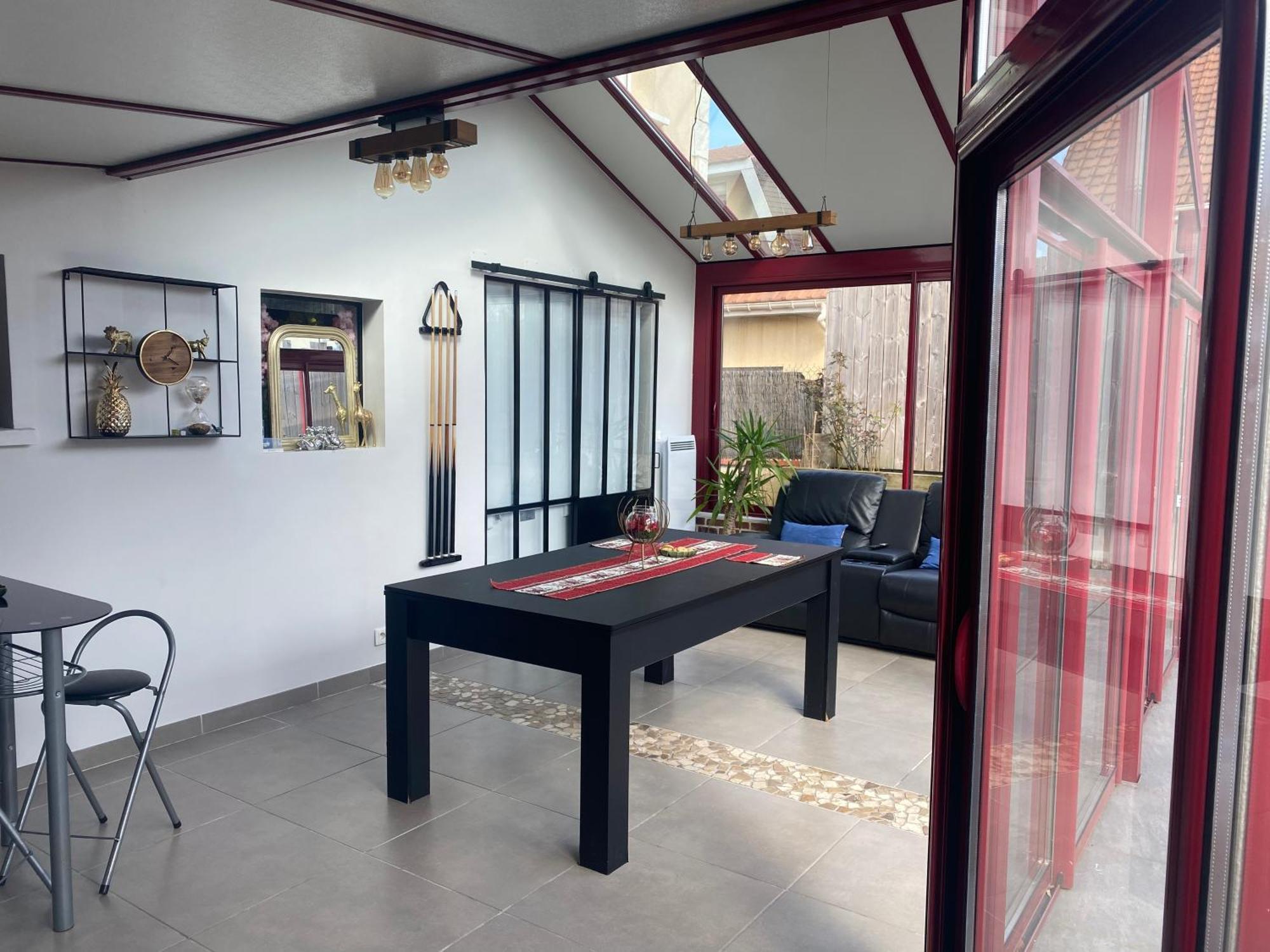 Dependance Avec Billard A Proximite Zenith Rouen Ξενοδοχείο Le Grand-Quevilly Εξωτερικό φωτογραφία